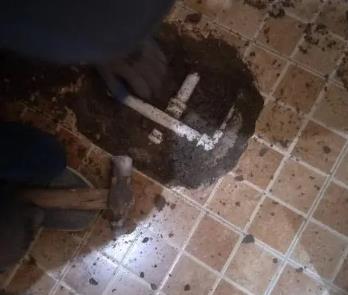 鸡泽卫生间漏水维修公司为您分享下卫生间渗水如何处理及注意事项
